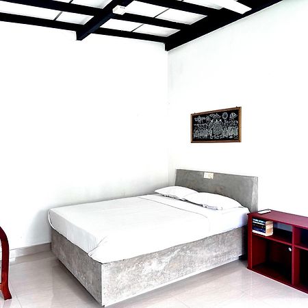 Jungle Fence Bed & Breakfast Бентота Екстериор снимка