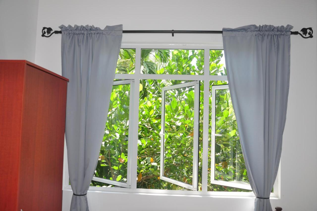 Jungle Fence Bed & Breakfast Бентота Екстериор снимка